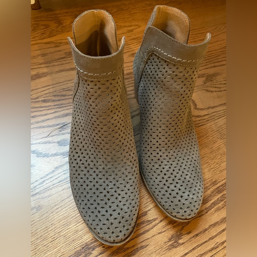 Lucky Brand Tan Booties - Picture 2 of 4